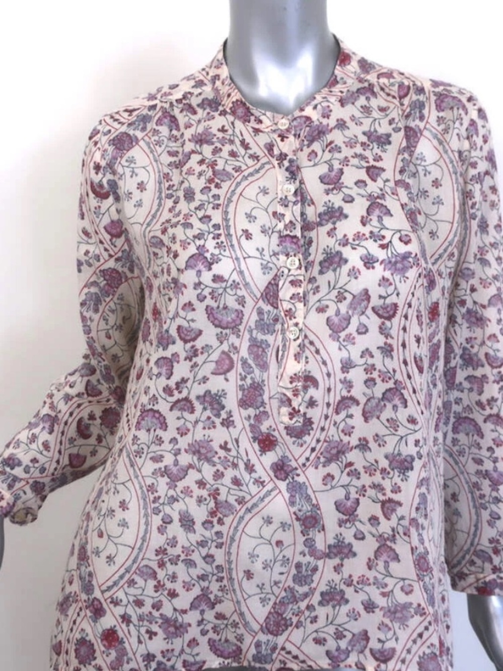 Isabel Marant Etoile Maria Blouse
Pink Floral Print Size 38 Long sleeve